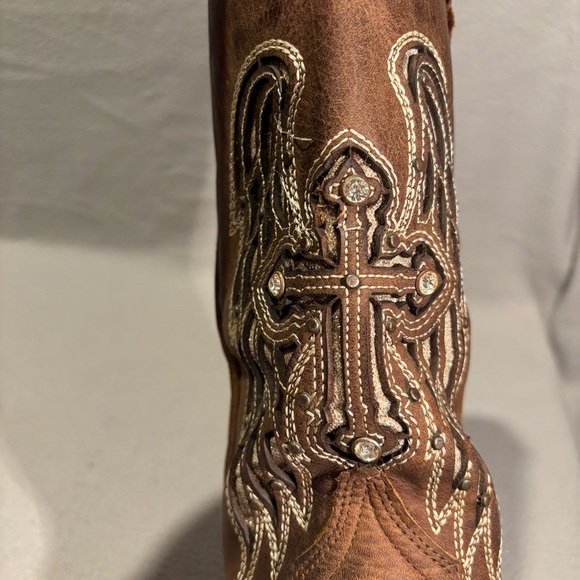 Sergal Womens Cutout Sequin Cross and Angel Wings Western Pull on Brown Boots 9 - Picture 8 of 9